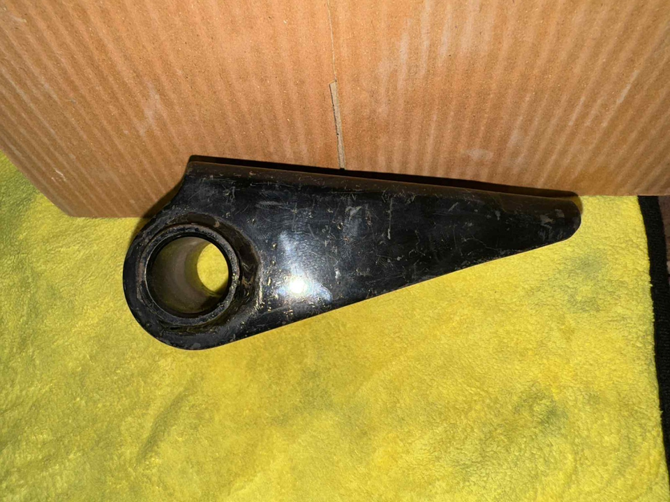 New Old Stock Toyota Land Cruiser FJ40 4* series Rear Spring Hanger ...