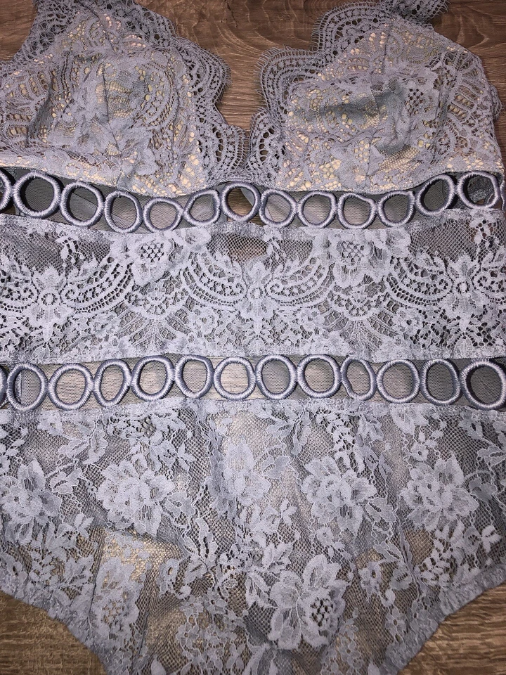 Body de peluche con ojales de encaje azul Victoria's Secret M Foto 3 de 4