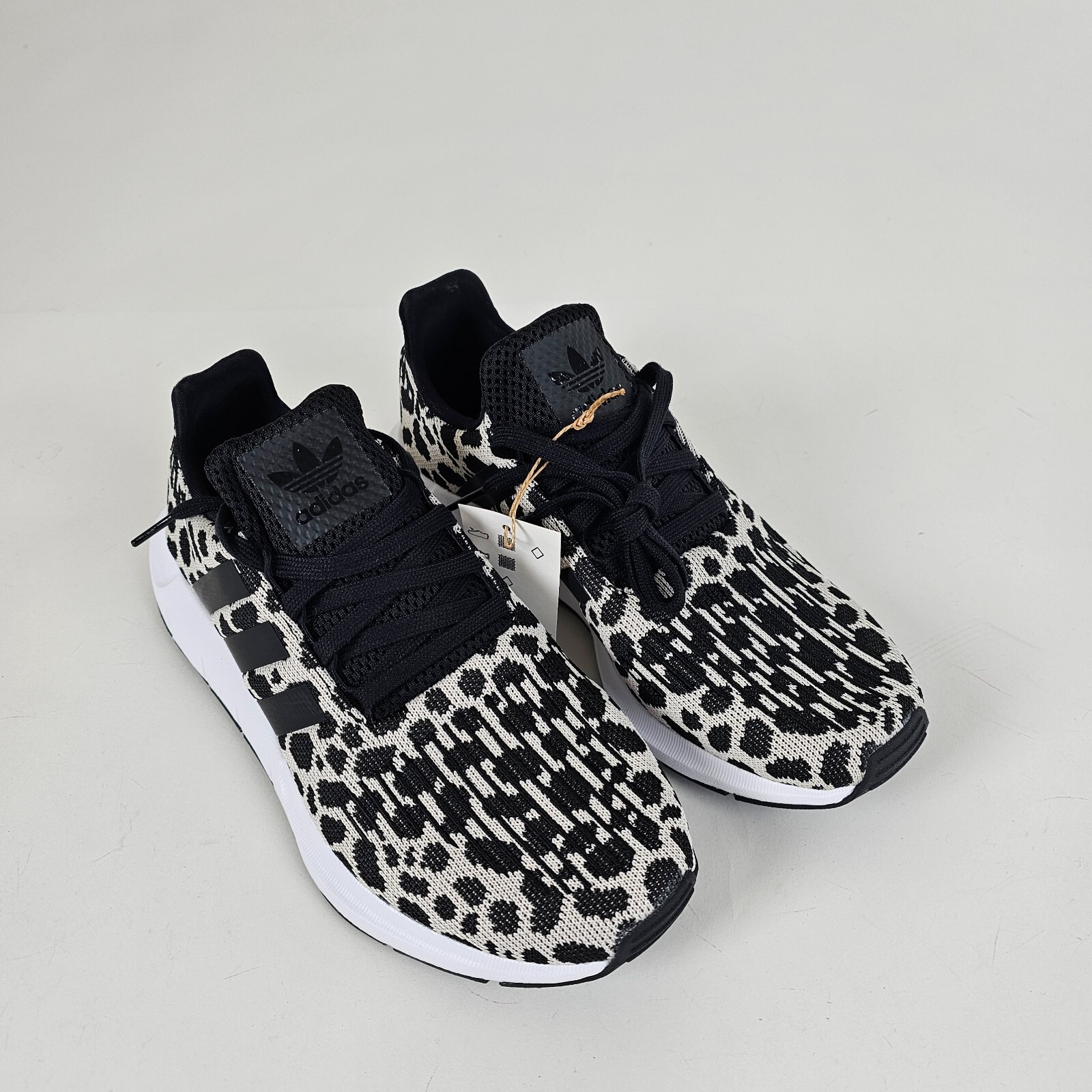 Adidas Originals Swift Run Shoes Women’s 8 Gray Leopard Print Running