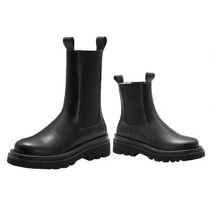 womens low heel chelsea boots