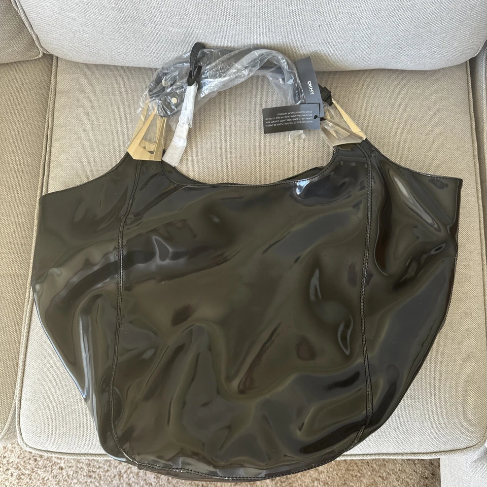 DKNY 漆皮超大懒人手提包灰色金色五金小小饰品