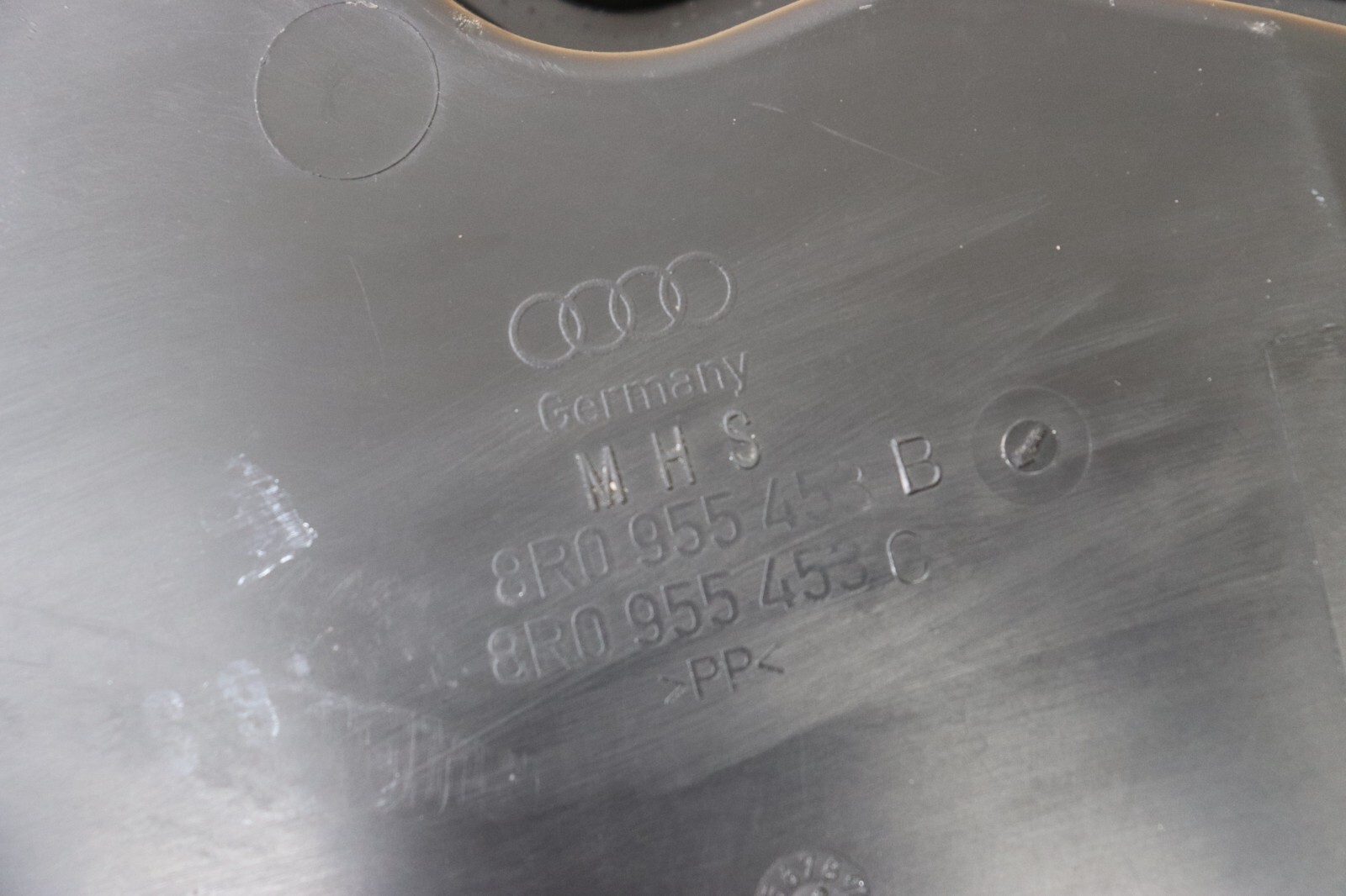 ]1216 2016 AUDI Q5 2.0L WASHER FLUID RESERVOIR WINDSHIELD WASHER TANK