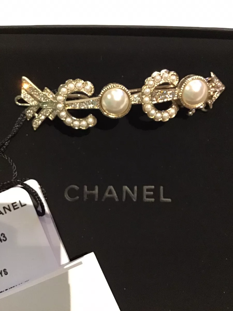 Chanel Coco CC Pearl Love Arrow Hair Clip With Dangle cc Charm New Made  France