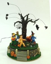 Used Retired Department 56 55201 Costume Parade w/Box