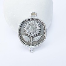 Sunflower Connector Charms, Floral Pendant, Nature Earring Charm, 31x22mm G37344