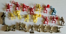 Lot Of 24 Vintage Mini Cowboys Indians  Soldiers SB9 