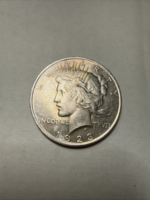 1923-P $1 Peace Dollar 90% Silver Almost Uncirculated US Coin - LUSTER! 00079
