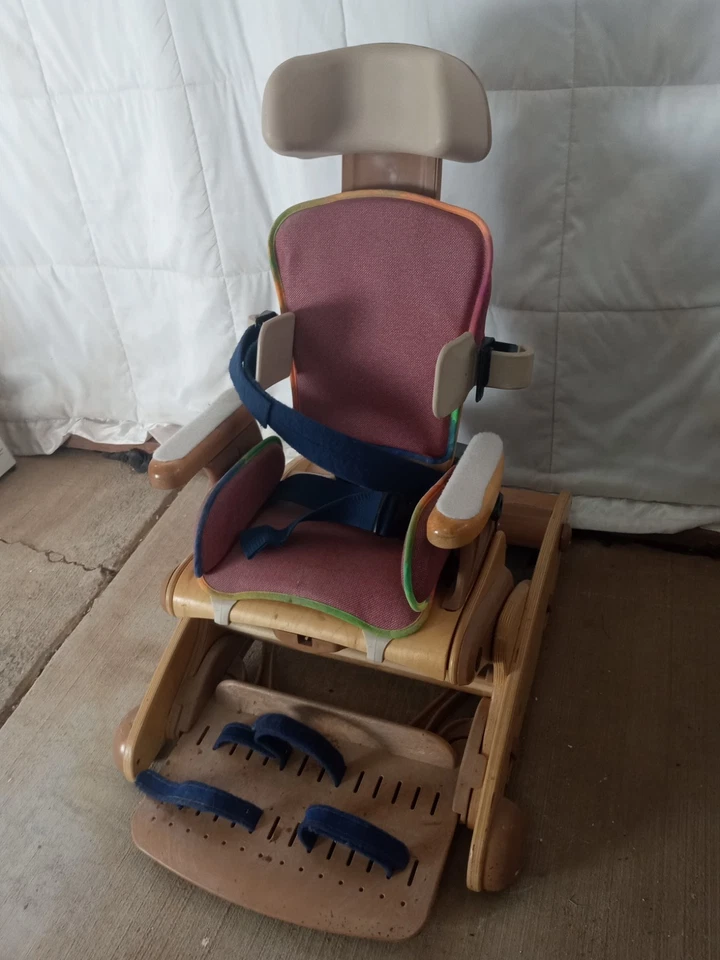 Silla de posicionamiento asistida adaptativa para niños Rifton necesidades especiales escritorio enrollable Foto 4 de 4