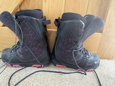 Thirty two Snowboard Boots UK7