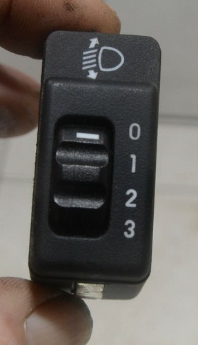 OPEL Corsa B S93 Bj 1999 Schalter LWR Scheinwerfer 90270514 #64008-B26