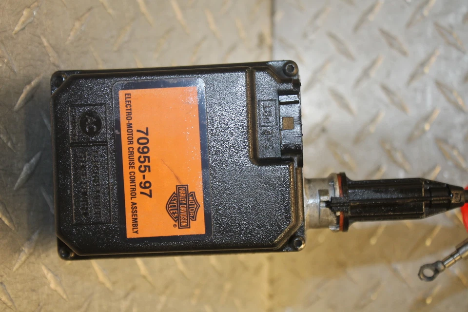 Harley-Davidson Electra Glide Classic 1998 EFI FLHTCI válvula de control de crucero Foto 2 de 4