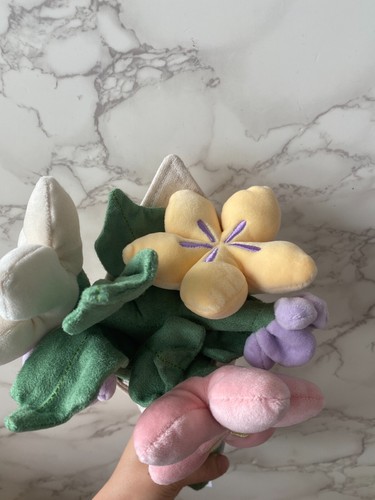 New with tags Jellycat Amuseable Bouquet of Flowers Soft Toys Toy Stuffed Animal - Picture 2 of 6