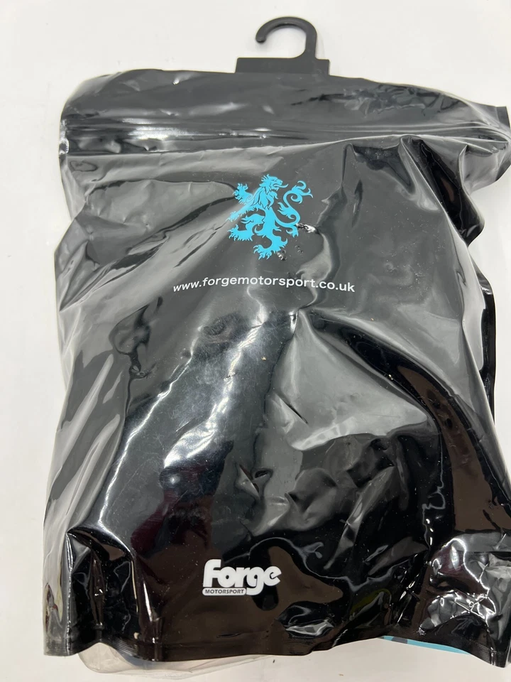 Adaptador de entrada Forge Motorsport FMTIA2 para Hyundai I30 N Pre-Facelift 2018-2020 Foto 3 de 4