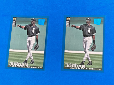1995 Upper Deck Collectors Choice 2-Michael Jordan #238 Blue Border Card-NMMT