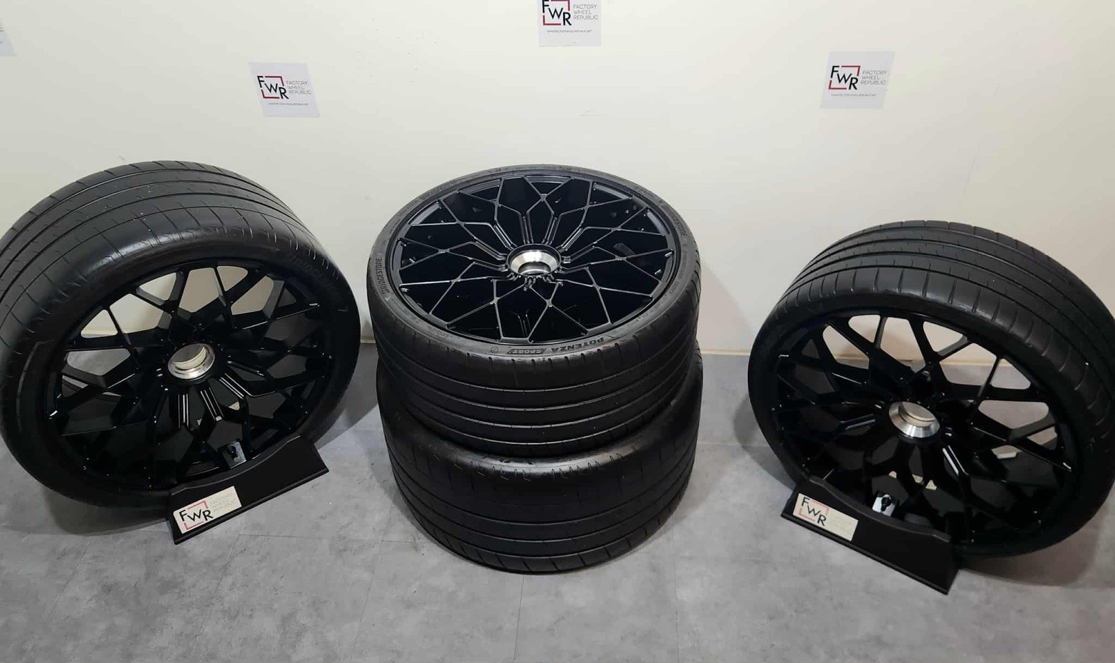 20" LAMBORGHINI HURACAN STO HEK FORGED WHEELS RIMS TIRES  4T3601017