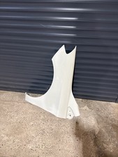 Mercedes Benz W246 B Klasse Kotfl&uuml;gel Links 650 Calcitwei&szlig; Uni