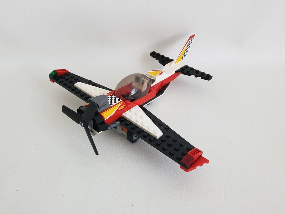 LEGO City 60019 Stunt Plane Avion de voltige Pilote Véhicule Minifigs - Complet, photo 4 sur 5