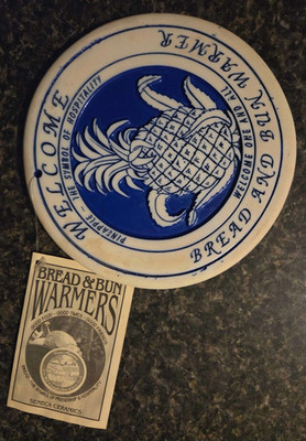 Seneca Ceramics Porcelain Blue & White Pineapple Bread Warmer Plate 