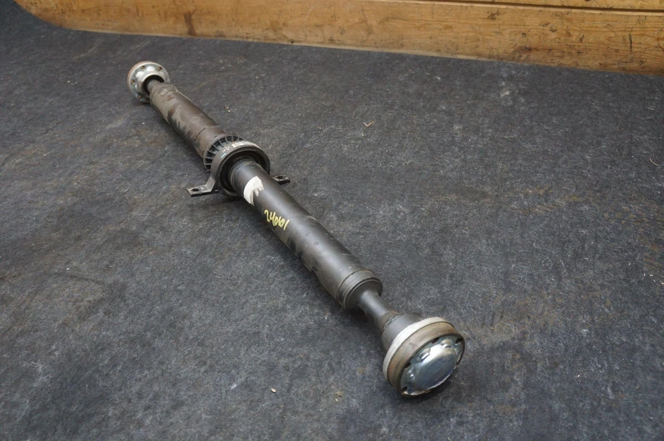 Eje de transmisión de hélice trasera 3,0 l AWD OEM T2R7545 Jaguar tipo F X152 2016-20 Foto 4 de 4