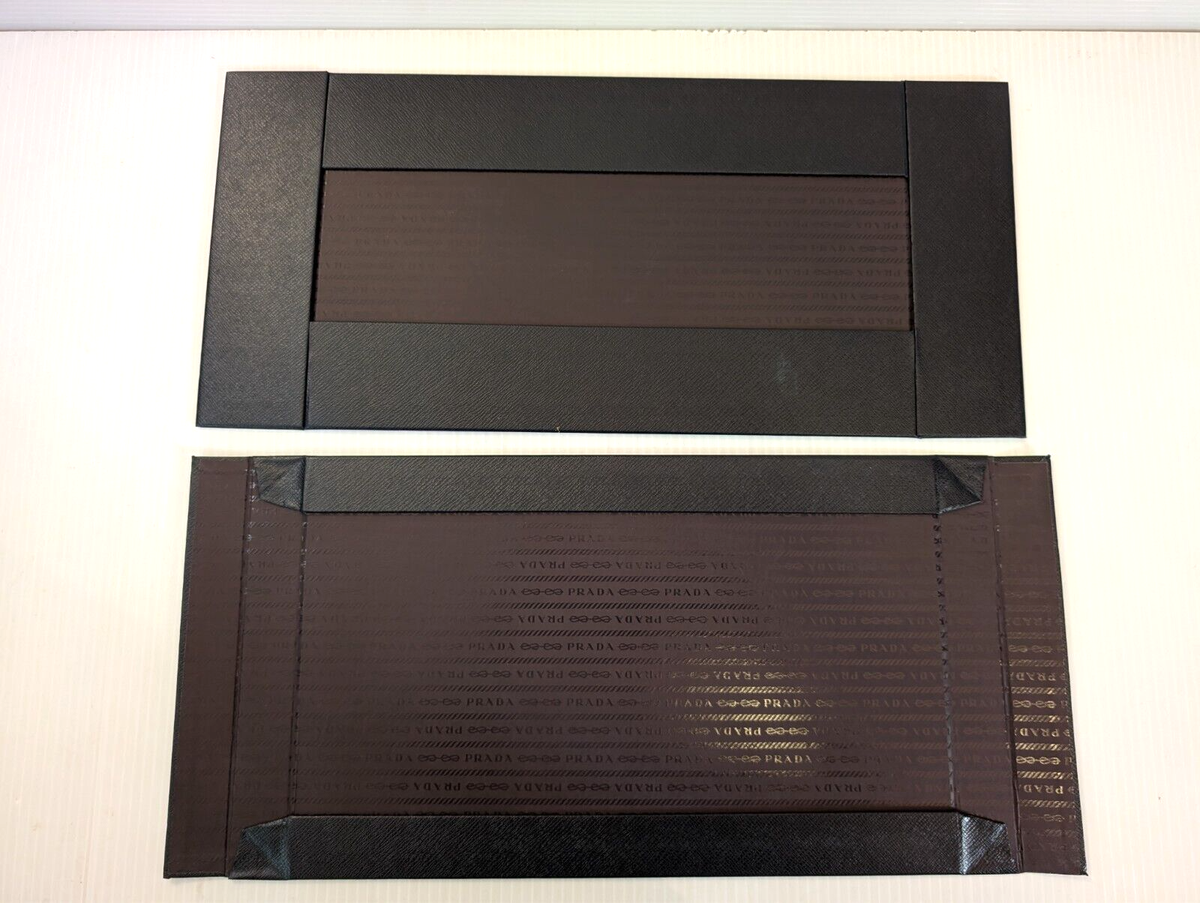 新品】 PRADA チェッカーボードプレート オリジナルボックス付き 新品