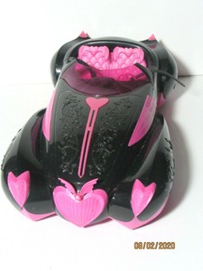 monster high draculaura car