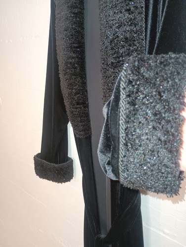 Vintage Diamond Tea Black Velvet Wrap Robe Womens Small Pockets Quiet Luxury - Picture 9 of 24
