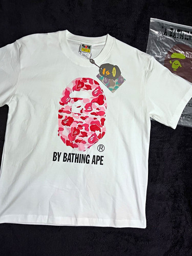 A Bathing Ape BAPE Men's White Ape Head Graphic Logo Crew Neck T-Shirt L