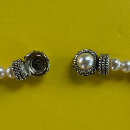 Vintage Faux Pearl Silver Bead Necklace Magnetic Clasp 16" , $18.63 - Photo 4