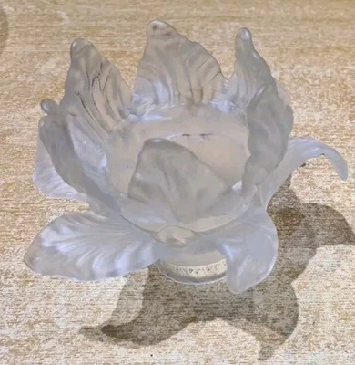 1 TULIPE en forme de Fleur Blanche Opaque pâte de verre globe - Photo 1/4