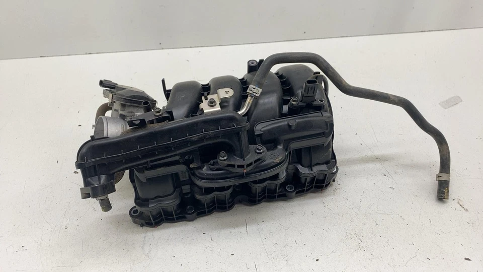⭕ 2023-2024 Toyota Prius Engine Intake Manifold 2.0L FWD DOHC w/ Throttle Body Foto 4 de 4