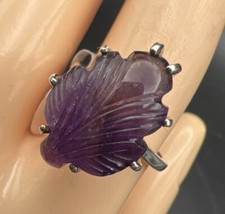 8.18ct Carved Amethyst and Sterling Silver Ring - sz7.5 - 5.7 grams TW Item 833