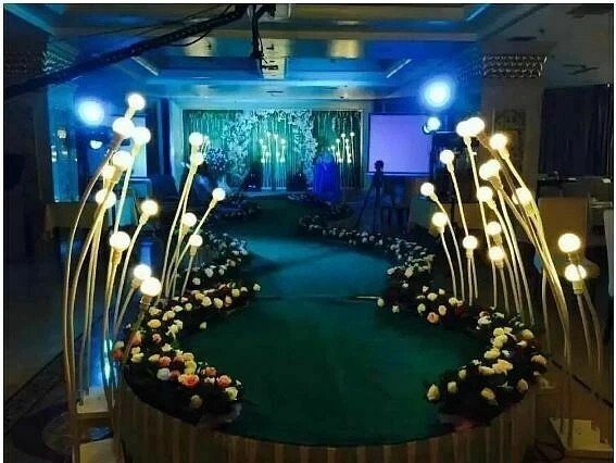 Light stage decoration deals