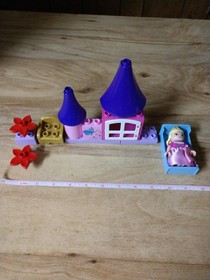 Lego Duplo: Sleeping Beauty's Room (6151) Incomplete