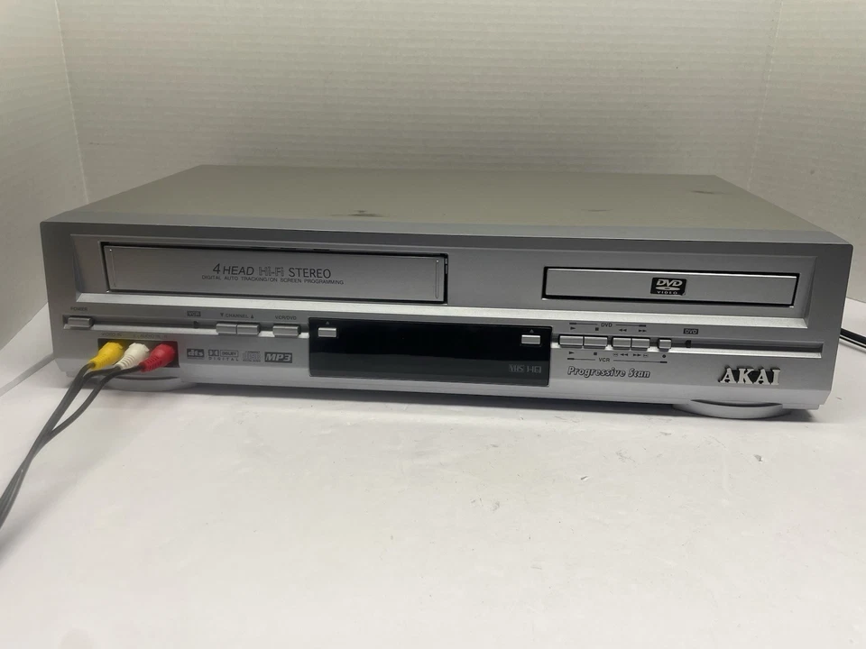 Combo reproductor de DVD de escaneo progresivo Akai VCR Foto 2 de 4