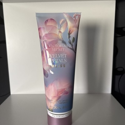 Victoria s Secret Limited Edition Bliss Velvet Petals