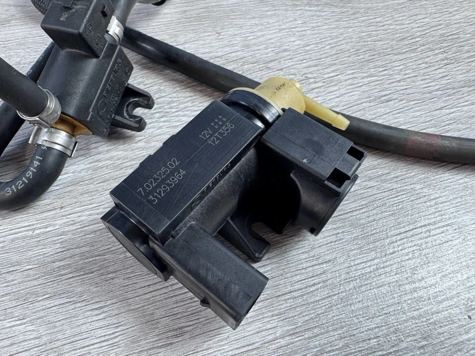 Electroválvula de presión Volvo Boost se adapta a xc60, xc70, v40, v60,/31293964/D3/D5 Foto 2 de 4