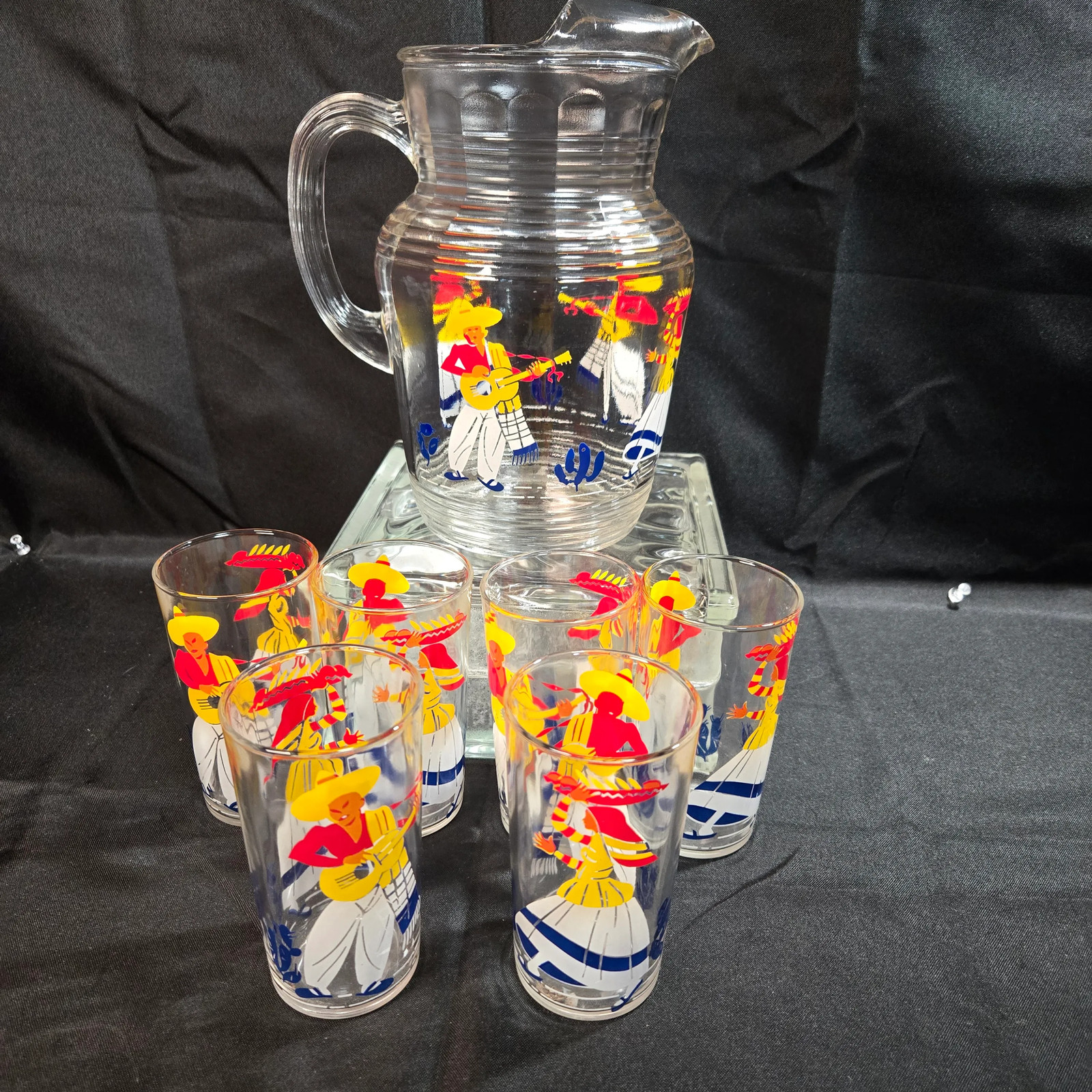 Hazel Atlas Mexican Fiesta 6 Glasses Vintage MCM and Pitcher