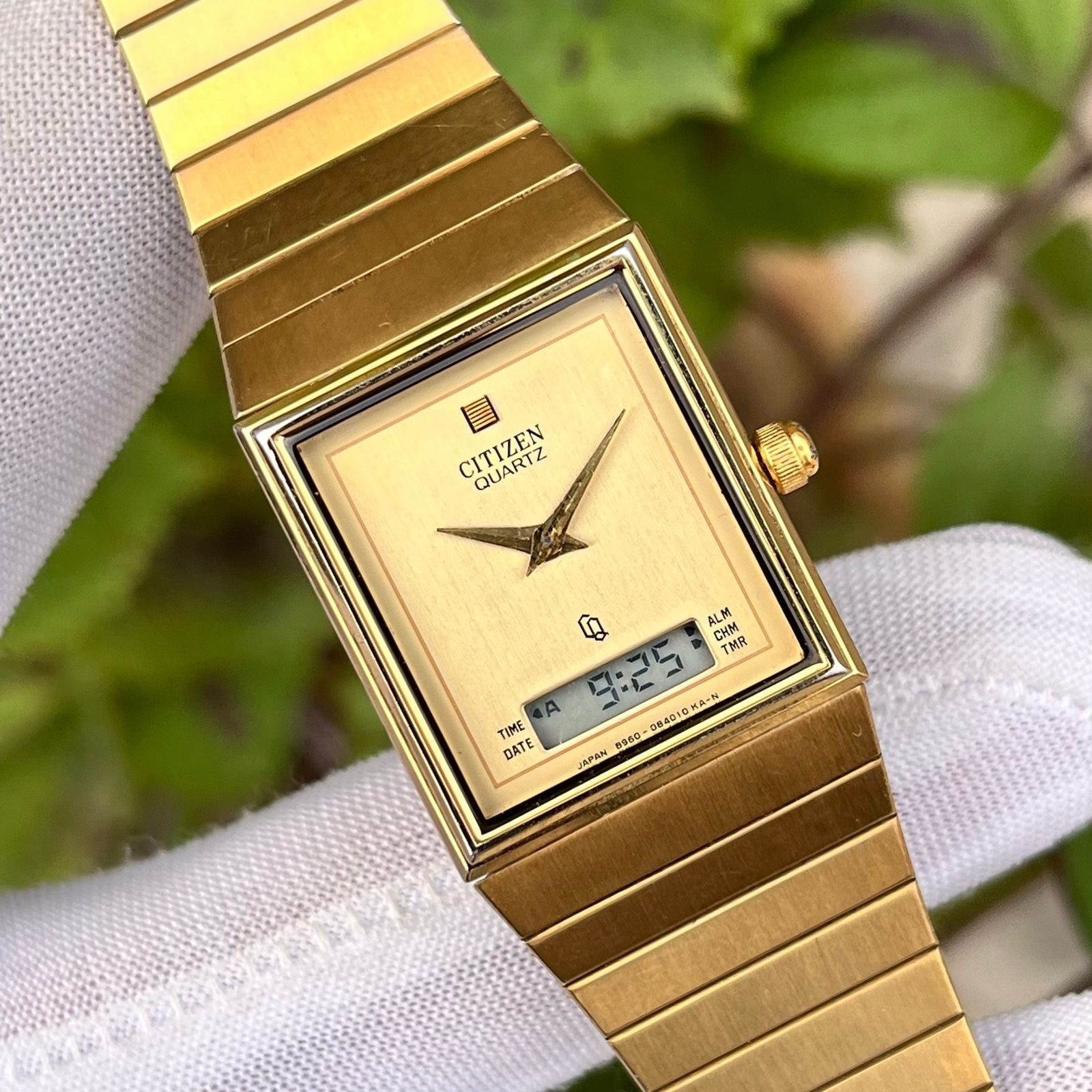 Watch Rare!!! Citizen Japan Vintage Gold Ana/Digi Tone 8960-085892 Unisex Quartz - vintagewatches.pk