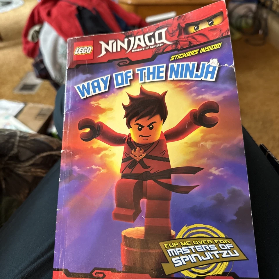 Lot Of 2 LEGO Comic Book Readers Legends of Chima: Eris to Rescue , Ninjago - Image 4 of 4