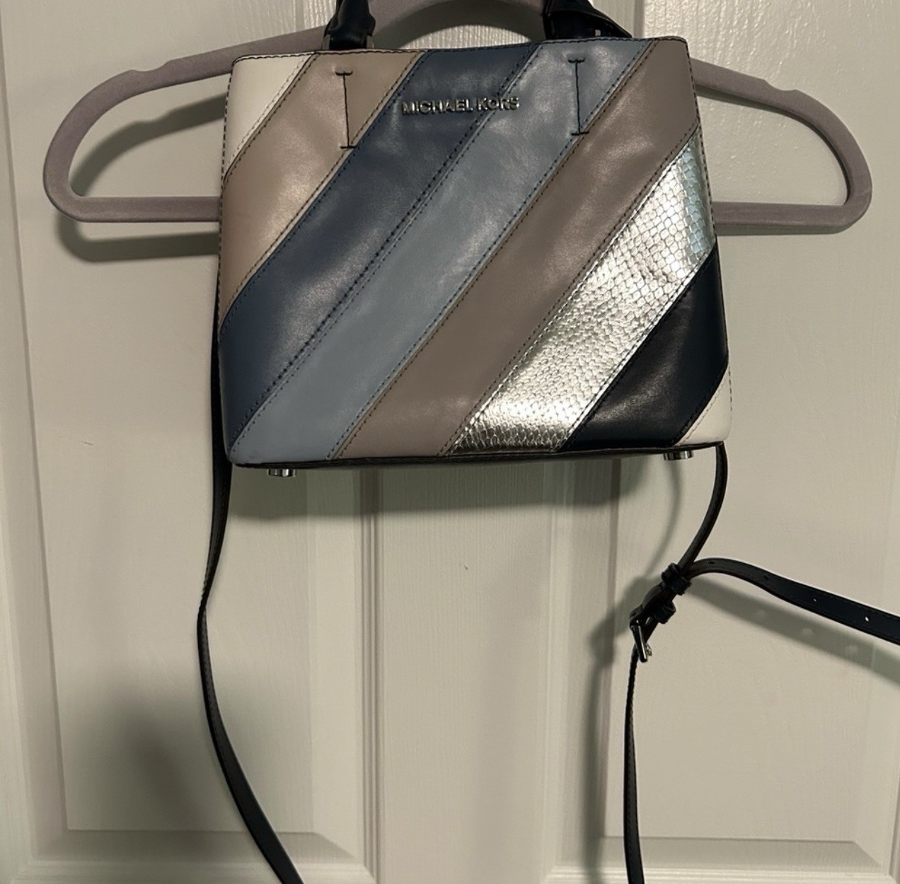 Michael Kors Adele Medium Messenger Leather Satch… - image 2