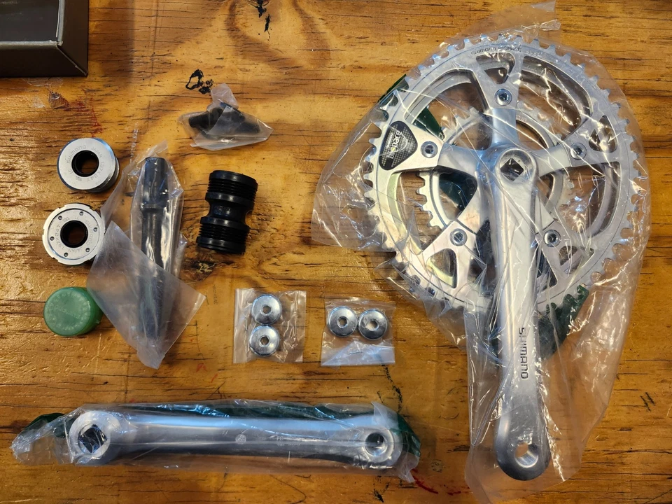 Juego de bielas triples Shimano 600ex fc-6206 22x44x48 vintage nuevo en caja con BB 180 mm Foto 3 de 3