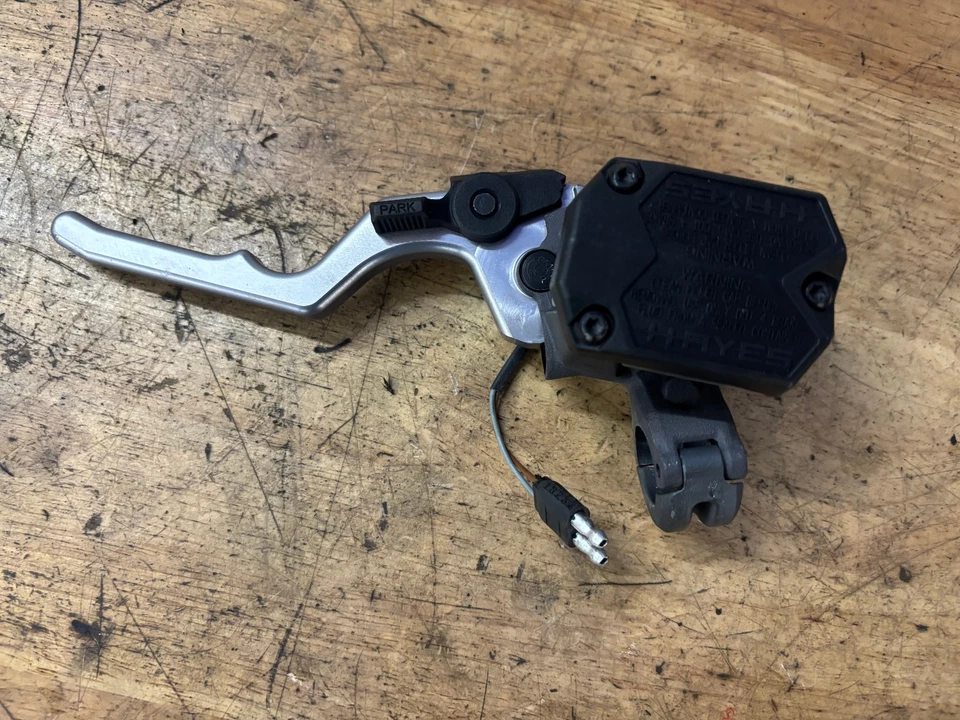 Arctic Cat ZR 8000 5000 7000 9000 18 2019 20 6000 Brake Master Cylinder Riot 17 - Image 2 of 4