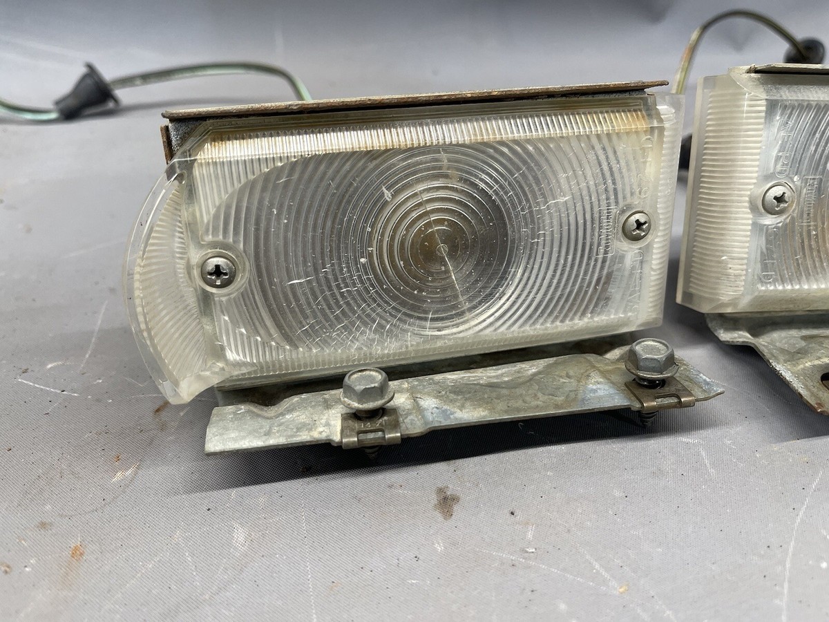 1967 Ford Galaxie Front Bumper Parking Turn Signal Light Park