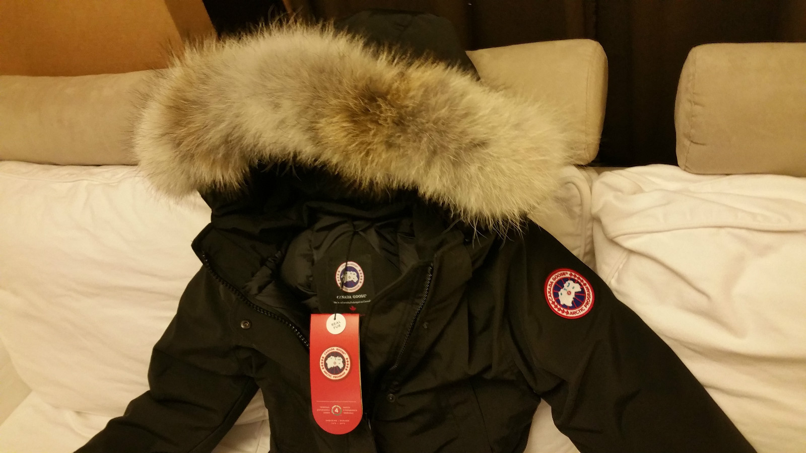 BRAND NEW RED LABEL BLACK CANADA GOOSE TRILLIUM SMALL PARKA JACKET image 6