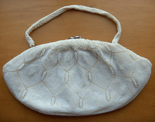 Vintage white beaded handbag~Made for Garfinkels & Co~Washington DC~pristine - 第 2/10 張圖片