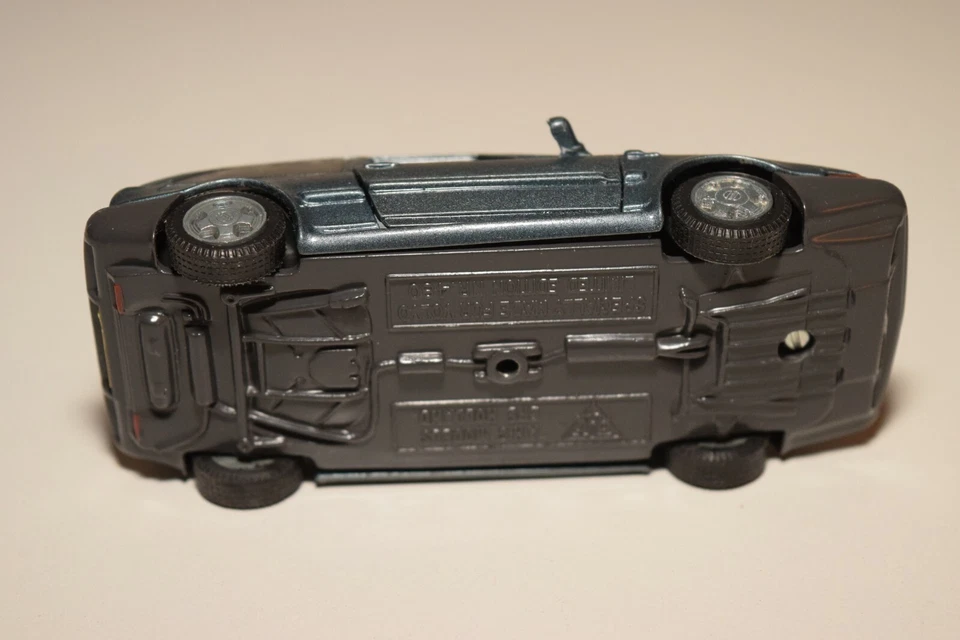 RR 1:43 PILEN AHC LLAVE DE PUERTA VOLVO 480 AZUL METÁLICO EXCELENTE ESTADO - Imagen 4 de 4