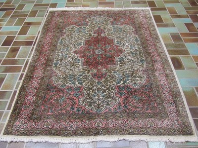 Fine hand knotted Oriental carpet cashmere Ghom silk carpet rug 182x119 cm top