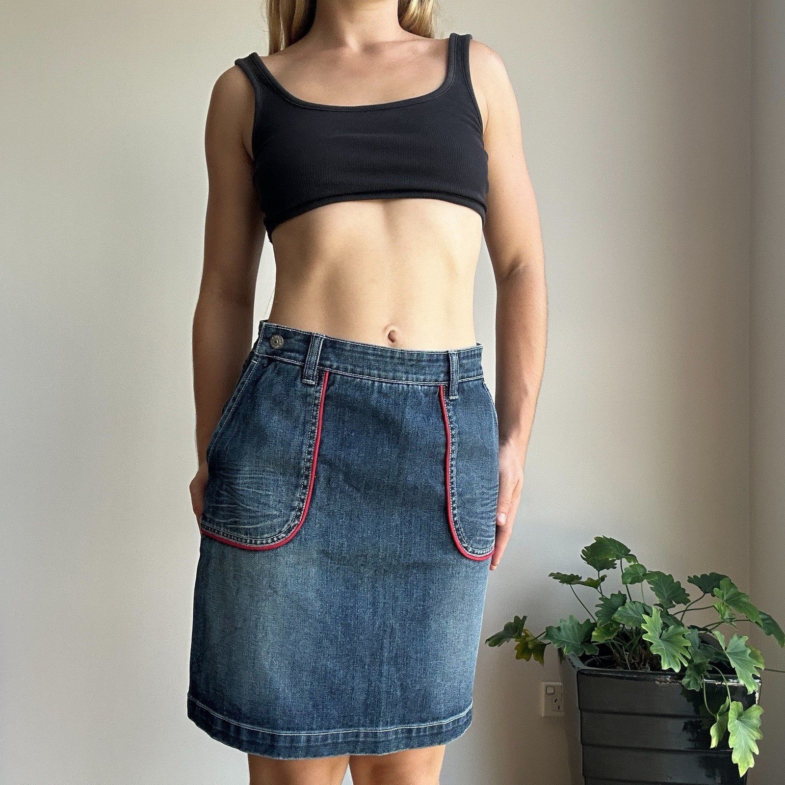 Nautica Women's 26 Blue Mid Wash Denim Midi Skirt by Jeans Company