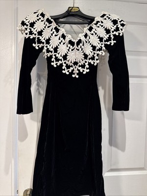 Vintage Scott McClintock Black Velvet Off Shoulder Knee Length Party Dress sz 12 | eBay Vintage Scott McClintock Black Velvet Off Shoulder Knee Length Party Dress sz 12 | eBay