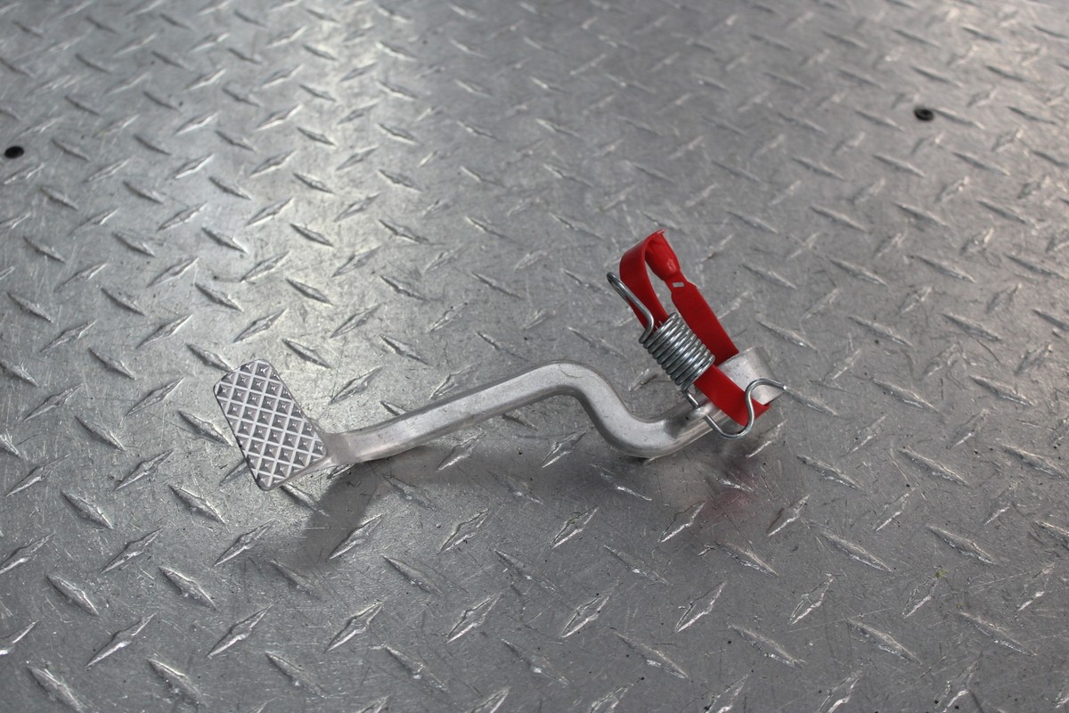 1994 KAWASAKI NINJA ZX11 ZX1100D RIGHT REARSET BRAKE FOOT PEDAL | eBay